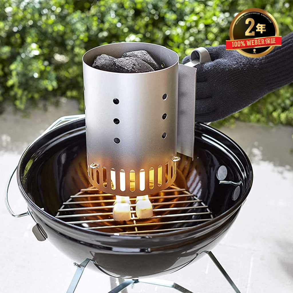 Weber Classic Kettle barbecue au charbon de bois, surface de cuisson ? 57cm, barbecue avec couvercle et cuve en acier emaillé, thermomètre intégré au couvercle, trépied et roues - Noir (1341504)